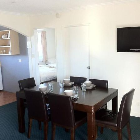 Hawks Inn Motel Upper Hutt Esterno foto