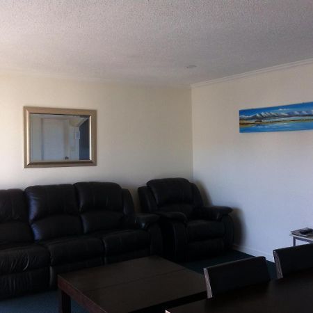 Hawks Inn Motel Upper Hutt Esterno foto